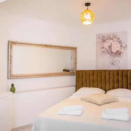 Kala-two Bedroom-terrace * Sutivan