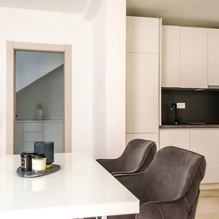 Lägenhet Kala Two Bedroom- With Terrace